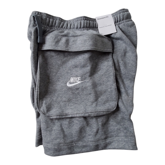 Nike Other - Nike standard fit boys medium gray cargo shorts nwt